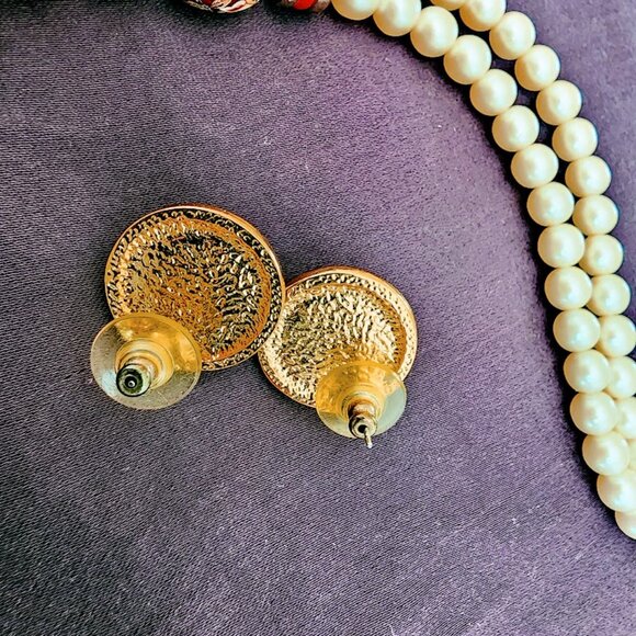 Vintage Creamy Faux Pearl & Crimson Red Cloisonne' Bead Necklace & Earrings - Picture 3 of 7